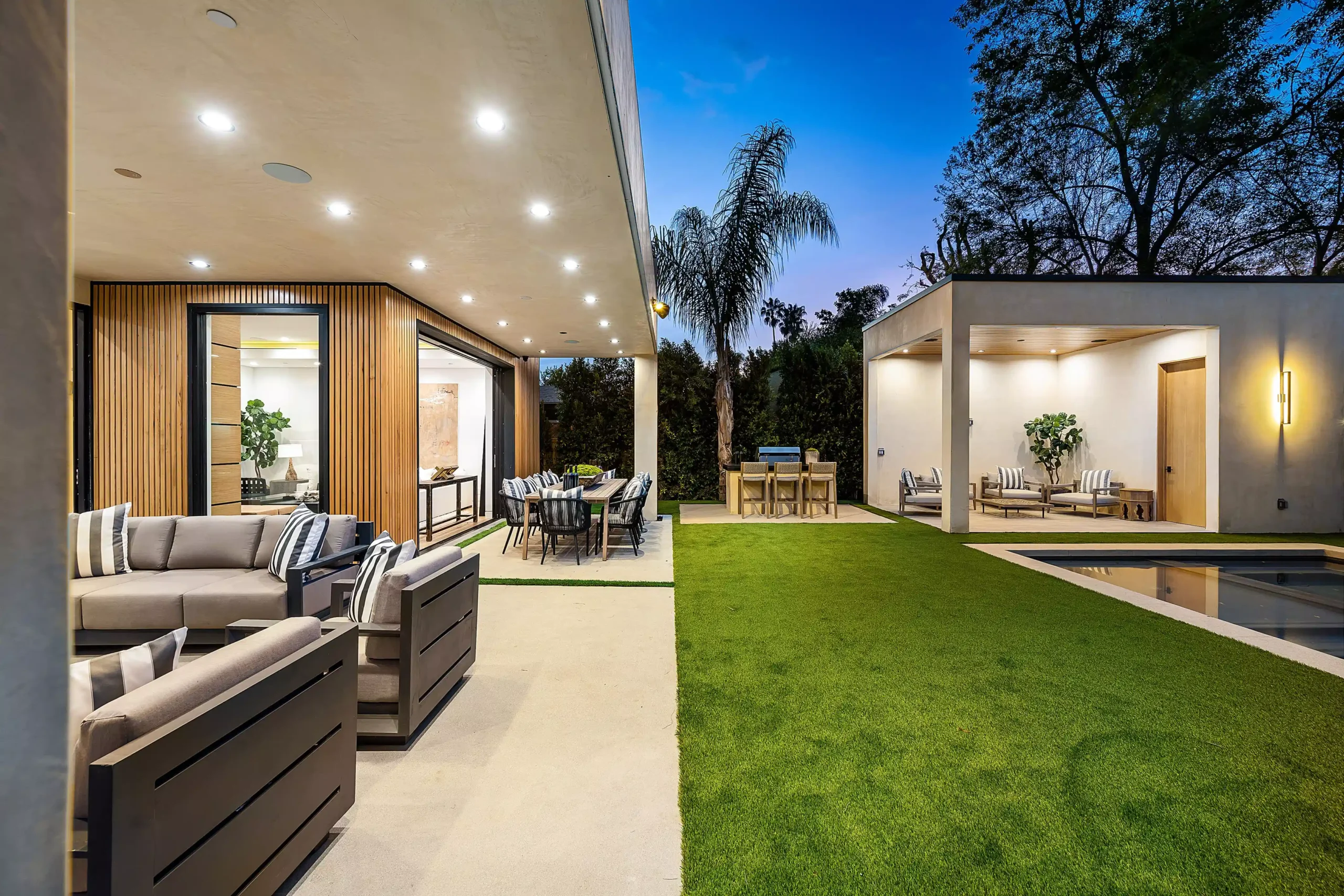 How to Design Outdoor Living Spaces